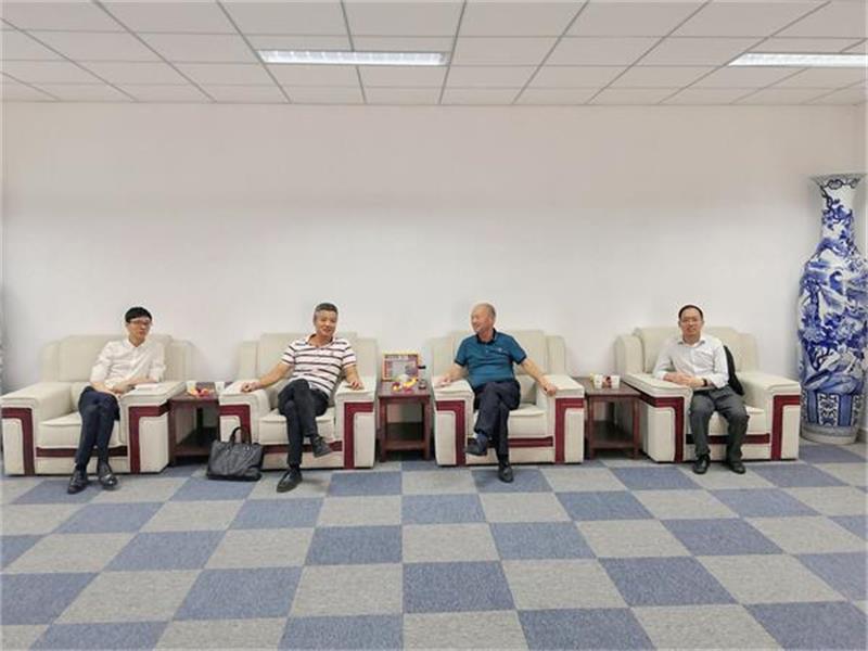 清华研究院陆院长一行 来万搏网页版共商产业规划