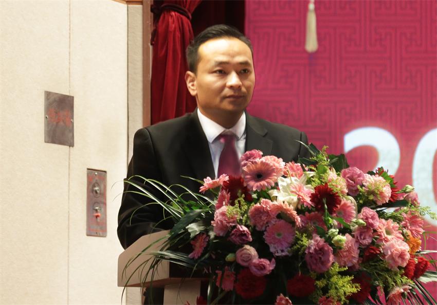 集团副总、纪委副书记张成彪同志作万搏网页版“关于2018年违纪违规及重大事故责任单位的通报及处理决定”